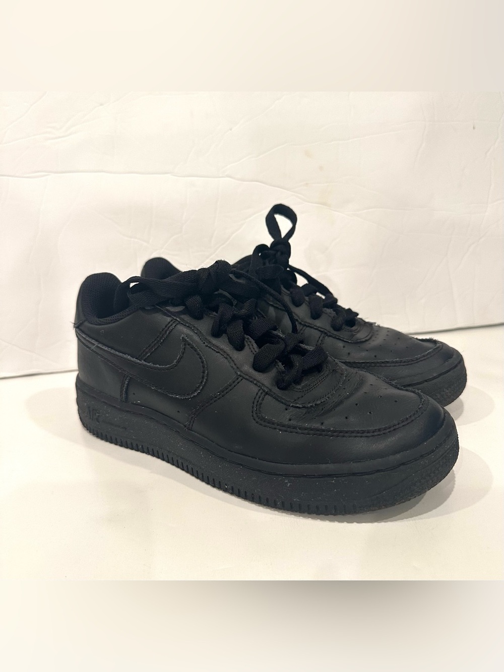 Nike Youth Boys Air Forces Tennis Shoes All Black Size 4Y